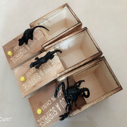 Prank Spider Wooden Scare Box (ONLINE ORDER ONLY)