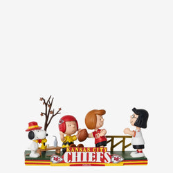 Peanuts Gang NFL Football Field Mini Bobble Scene Bobblehea (ONLINE ORDER ONLY)