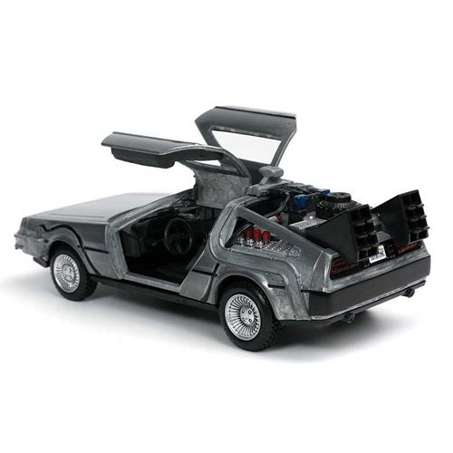 Back to the Future die-cast 1:32 scale "Hollywood Rides" DeLorean Time Machine (ONLINE ORDER ONLY)