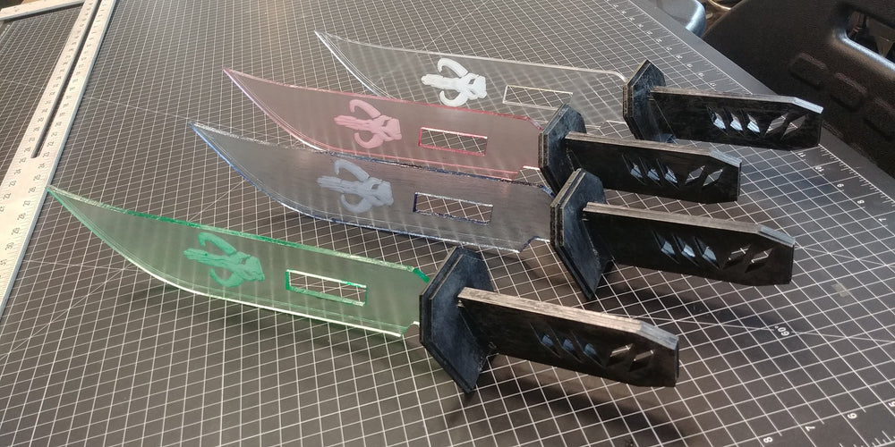 Mandalorian Vibro Blade (Custom WP Design) (ONLINE ORDER ONLY)