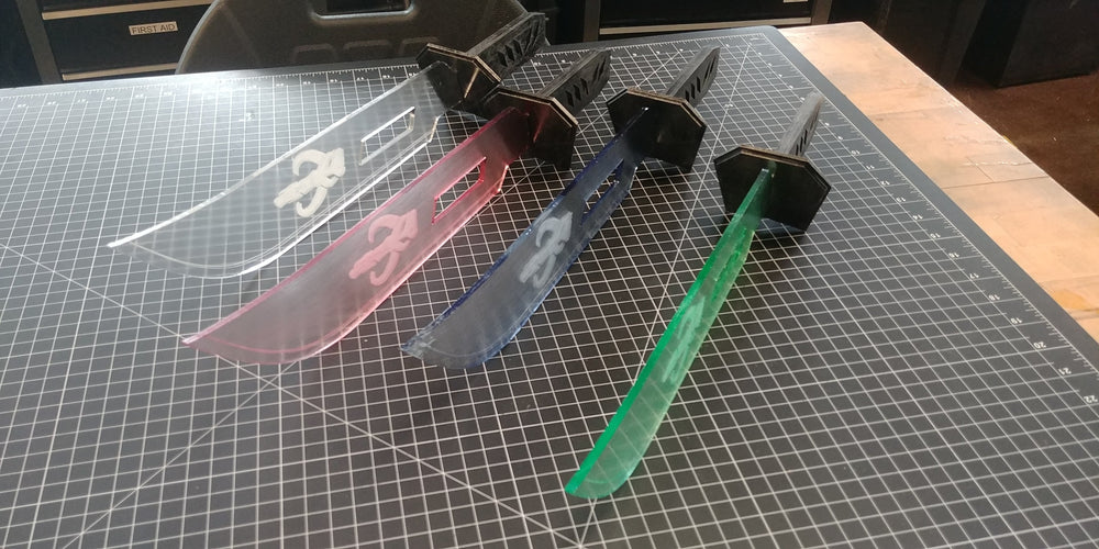 Mandalorian Vibro Blade (Custom WP Design) (ONLINE ORDER ONLY)