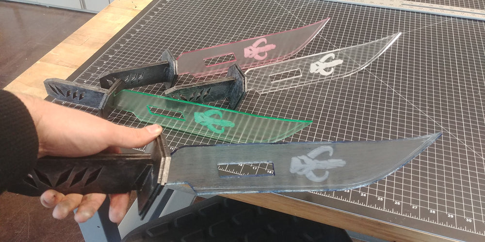 Mandalorian Vibro Blade (Custom WP Design) (ONLINE ORDER ONLY)