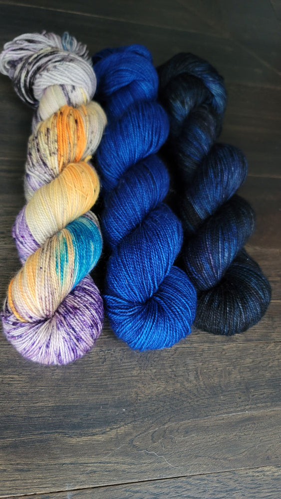 Under The Harvest Moon 3 skein kit (ONLINE ORDER ONLY)