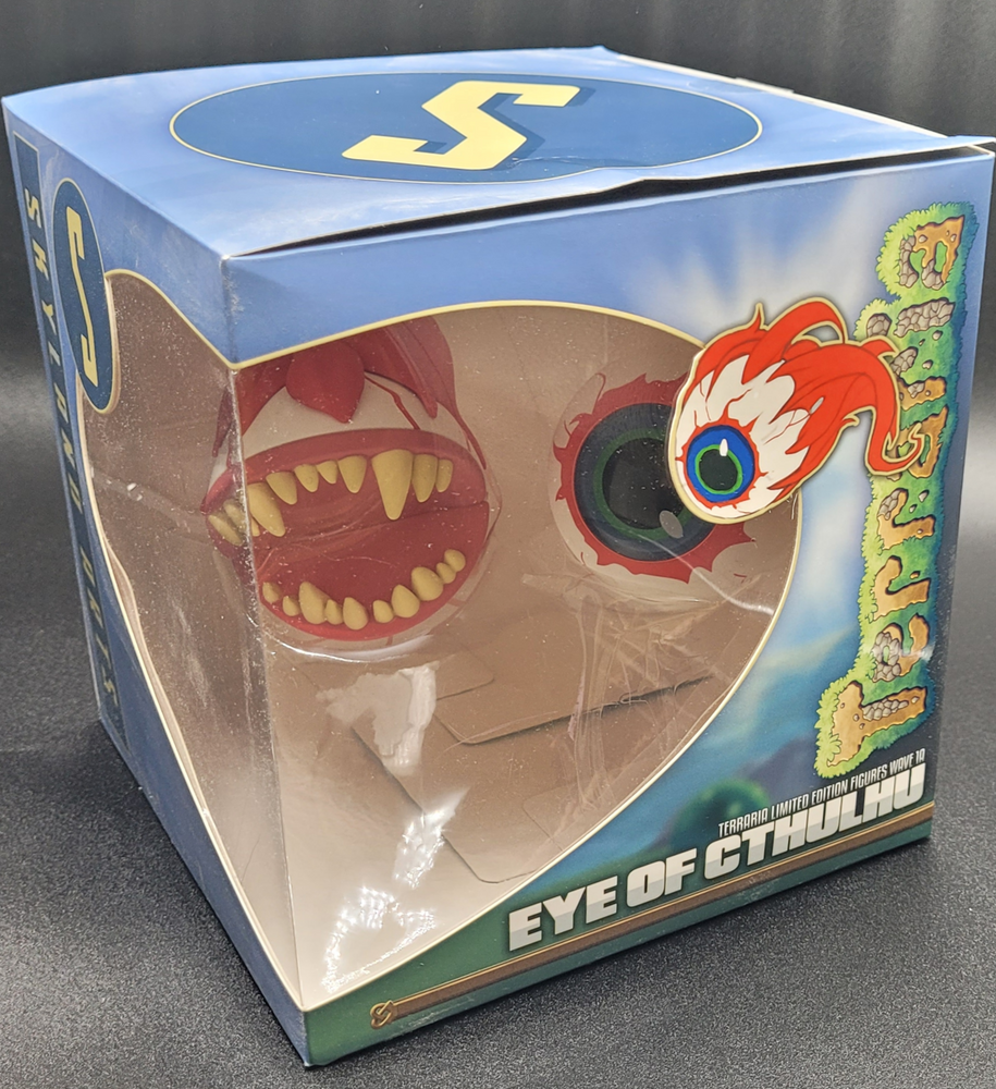 BACK IN STOCK in North America! Eye of Cthulhu Terraria Figure (ONLINE ORDER ONLY)
