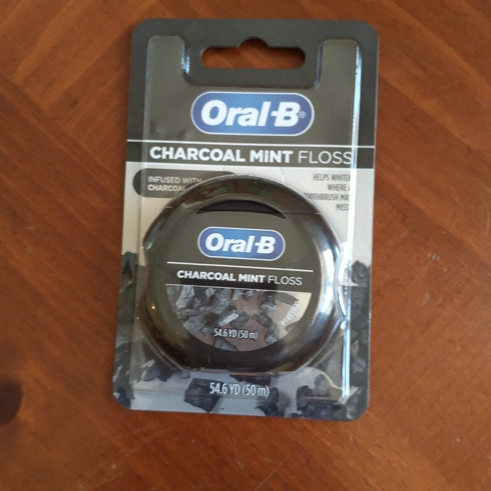Oral-B Charcoal Mint Dental Floss Defense (ONLINE ORDER ONLY)