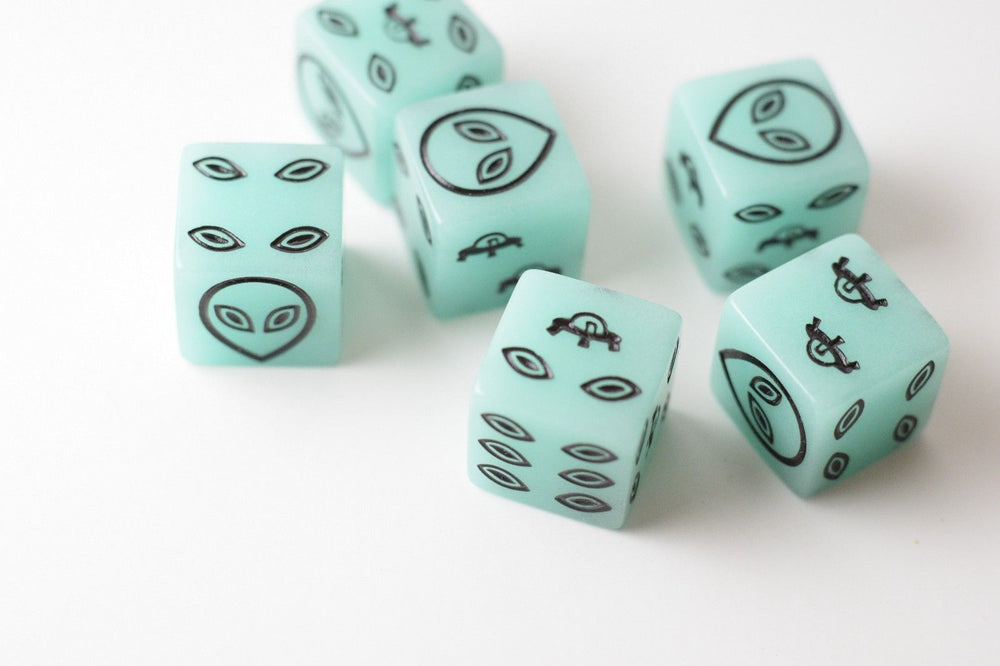 NEW Green Dice with Black Aliens GLOWS Dice 6 Sided Bunco RPG D6 16mm Roll (Online Only)