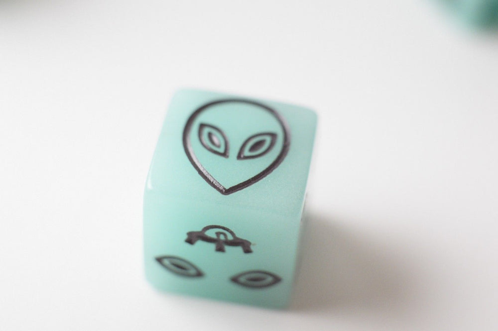 NEW Green Dice with Black Aliens GLOWS Dice 6 Sided Bunco RPG D6 16mm Roll (Online Only)