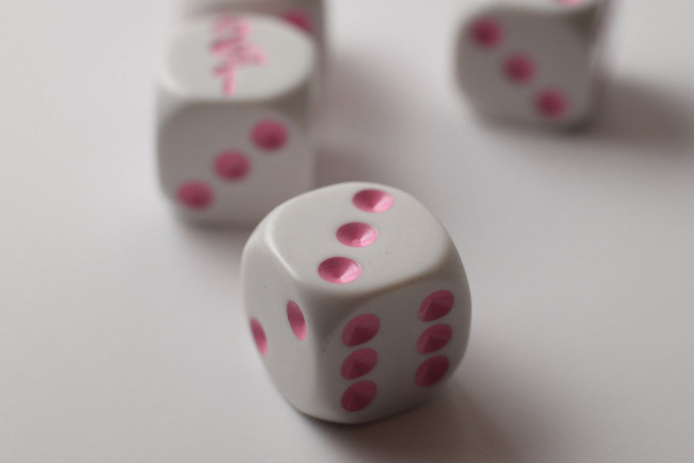 NEW White Dice with Pink Flamingo Dice 6 Sided Bunco RPG Game D6 16mm (sold per piece) (Online Only)