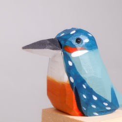Hand-Carved Wooden Bird Figurine – Hummingbird (ONLINE ORDER ONLY)