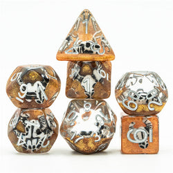 Desert Bull Head 7-Dice Set w/Silver Numbers White Skull on Gold Glitter (Online Only)