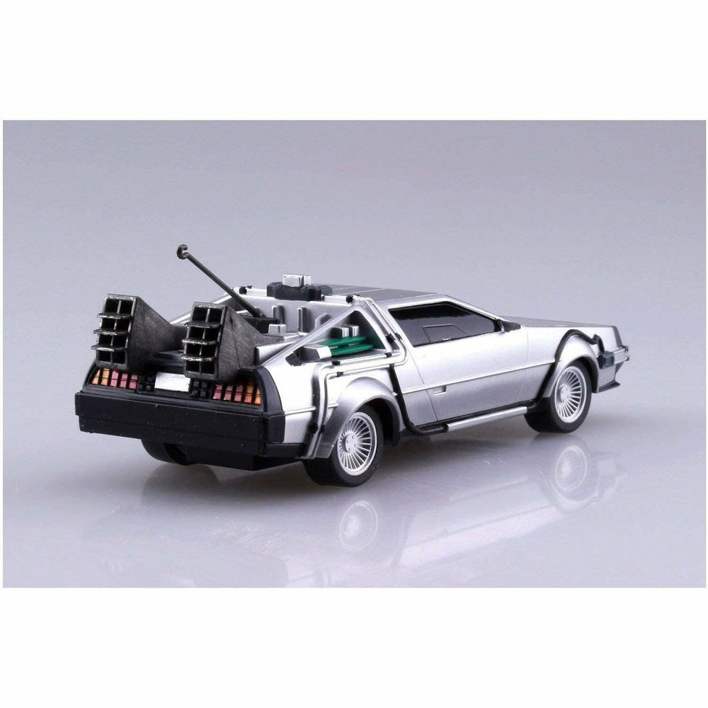 Back to the Future pull-back DeLorean 1:43 scale plastic model kit (ONLINE ORDER ONLY)