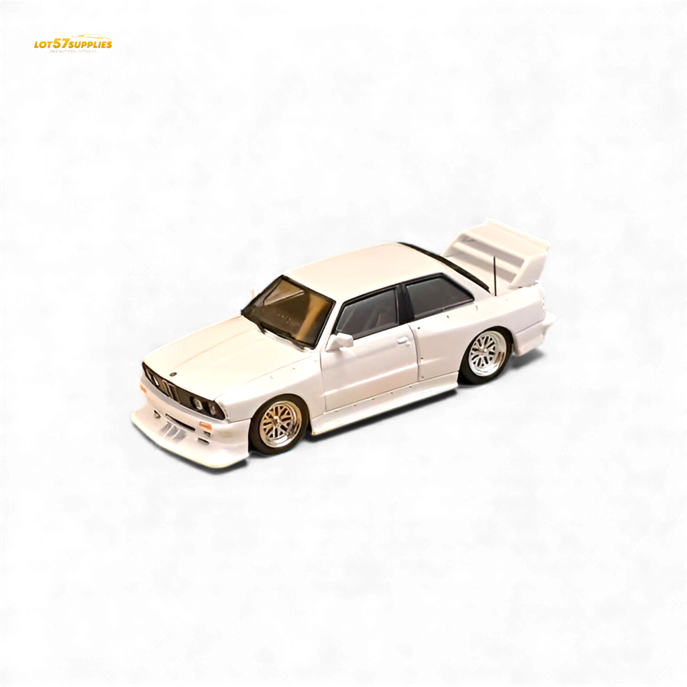 (Pre-Order) SW BMW E30 M3 LTO Modified - White 1:64 (ONLINE ORDER ONLY)