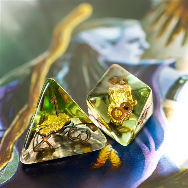 Druid (Wolf Head) Green/gold Dice w/ Golden Wolf Head 7-Dice Set Rpg (Online Only)