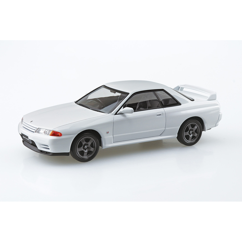 Aoshima: 1/32 The Snap Kit Nissan R32 Skyline GT-R (Crystal White) Scale Model Kit #14-B (ONLINE ORDER ONLY)