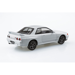 Aoshima: 1/32 The Snap Kit Nissan R32 Skyline GT-R (Crystal White) Scale Model Kit #14-B (ONLINE ORDER ONLY)