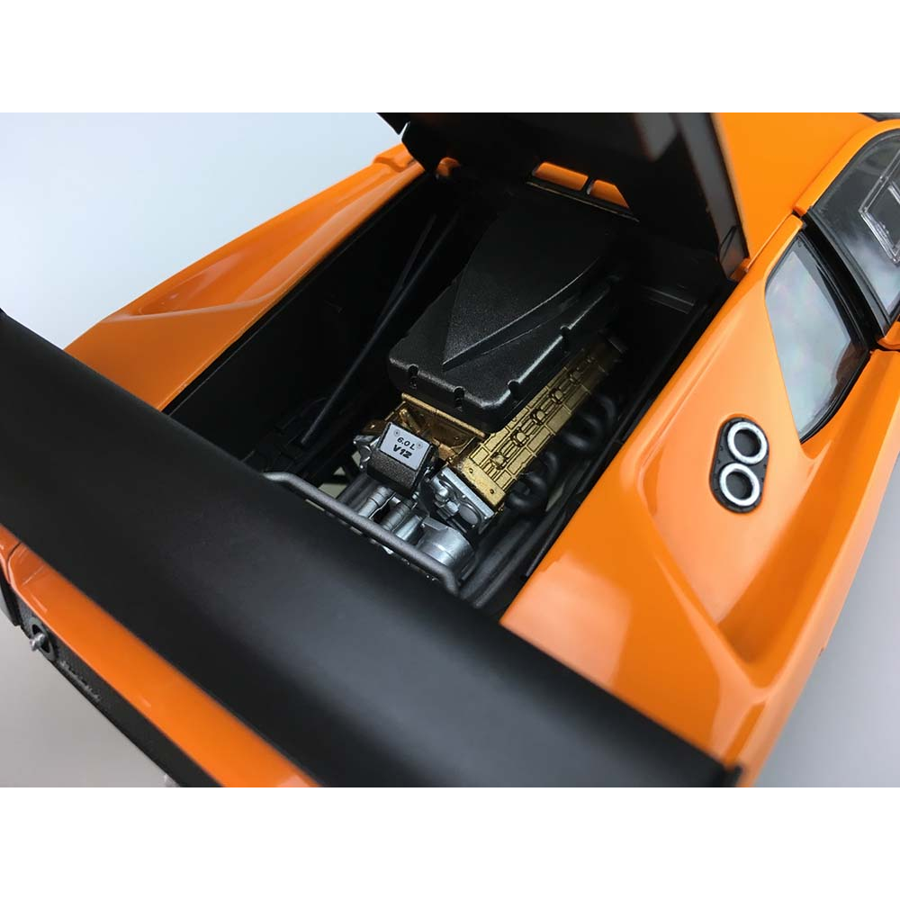 Aoshima: 1/24 Lamborghini Diablo GTR '99 Scale Model Kit #24 (ONLINE ORDER ONLY)