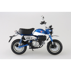 Aoshima: 1/12 Scale Honda Monkey 125 (Pearl Glittering Blue) Diecast Motorcycle (ONLINE ORDER ONLY)