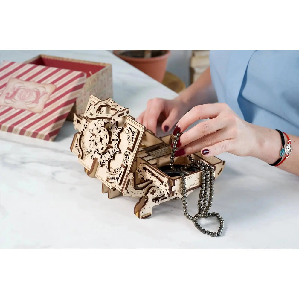 Antique Box 3D Wood Model Kit UGEARS (ONLINE ORDER ONLY)