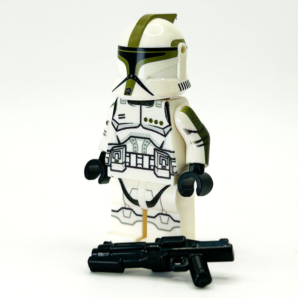 Olive Clone Trooper (Olive, P1) Minifig