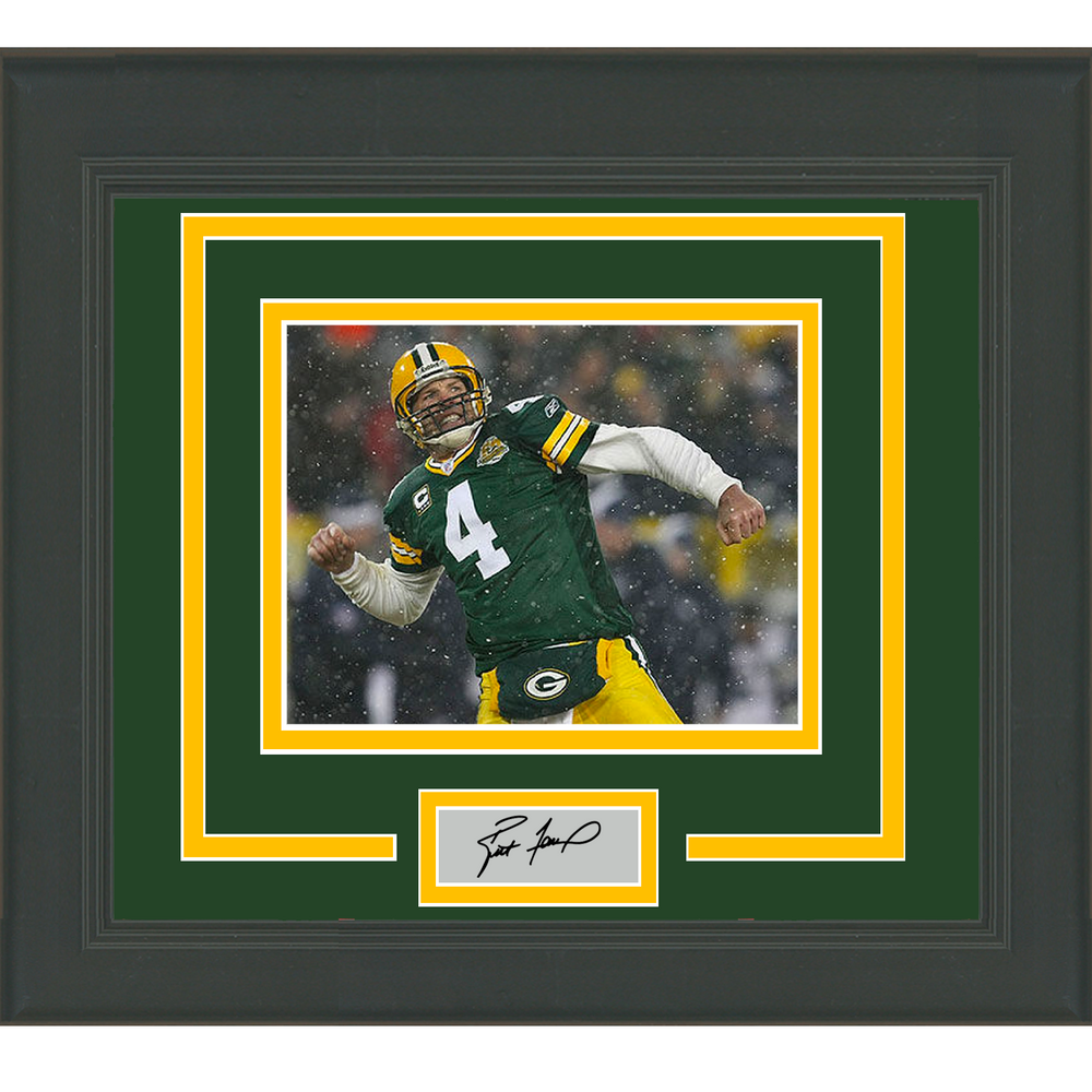 Framed Brett Favre Facsimile Laser Engraved Signature Auto Green Bay Packers 11x14 Football Photo (ONLINE ORDER ONLY)