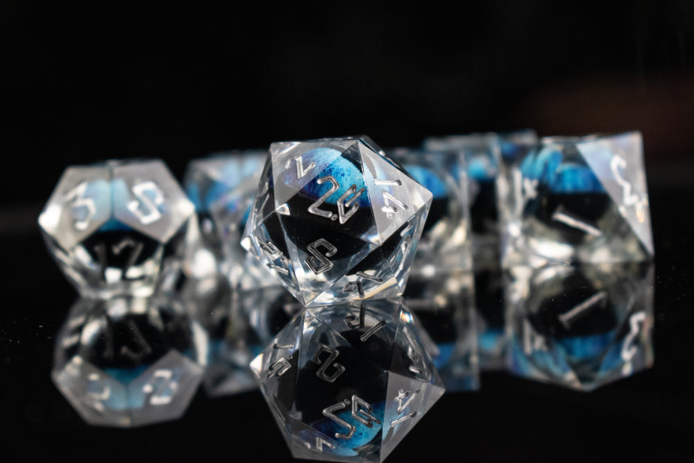 Legacy of Blue Eyes Liquid Core Dice Set - Silver (ONLINE ORDER ONLY)