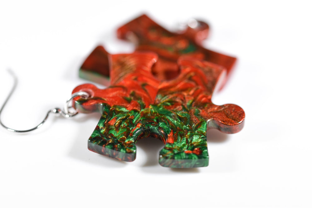 Earrings Gemini Puzzle Piece Pair (Green/Red) [23] (Online Only)