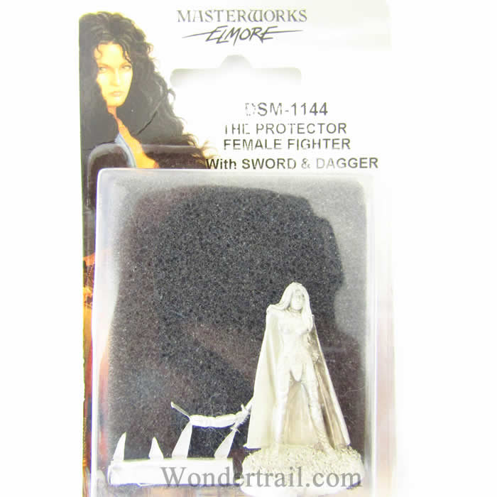 DSM1144 Female Fighter with Long Sword and Dagger The Protector Miniature (ONLINE ORDER ONLY)