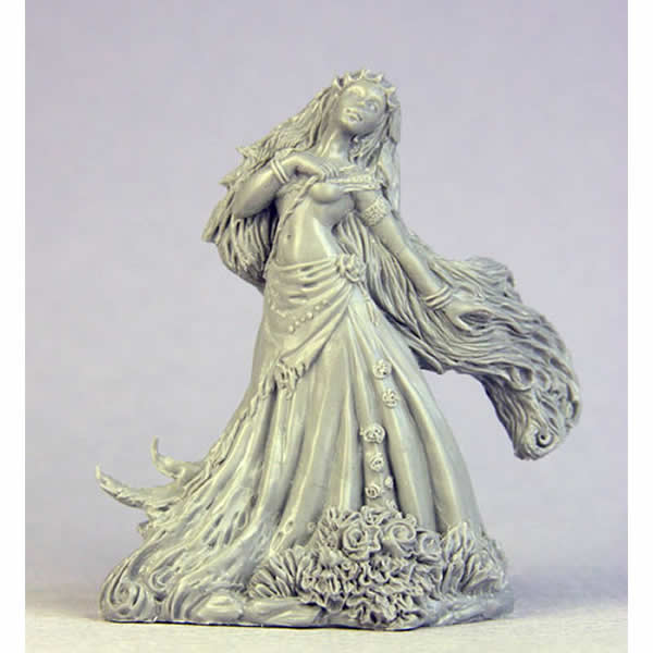 DSM7607 Queen of Hearts Miniature Stephanie Law Masterworks (ONLINE ORDER ONLY)