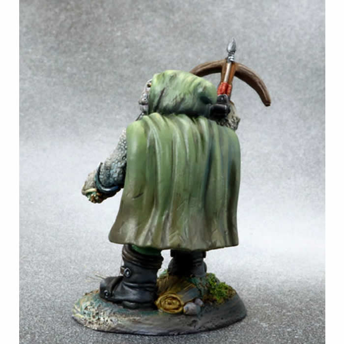 DSM8120 Tortoise Rogue with Hand Crossbow and Sword Miniature (ONLINE ORDER ONLY)