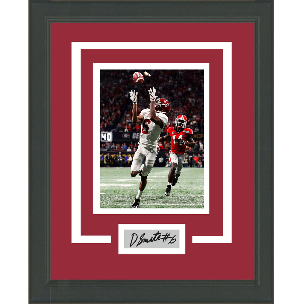 Framed DeVonta Smith Facsimile Laser Engraved Signature Auto Alabama Crimson Tide 11x14 College Football Photo (ONLINE ORDER ONLY)