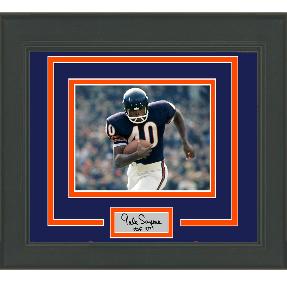 Framed Gale Sayers Facsimile Laser Engraved Signature Auto Chicago Bears 11x14 Football Photo (ONLINE ORDER ONLY)