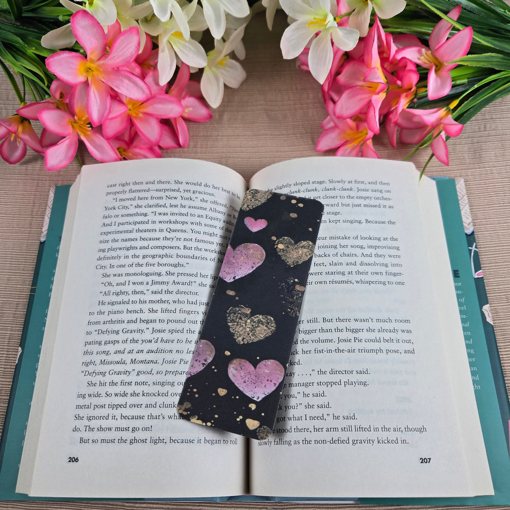 Glitter Heart Bookmark (ONLINE ORDER ONLY)
