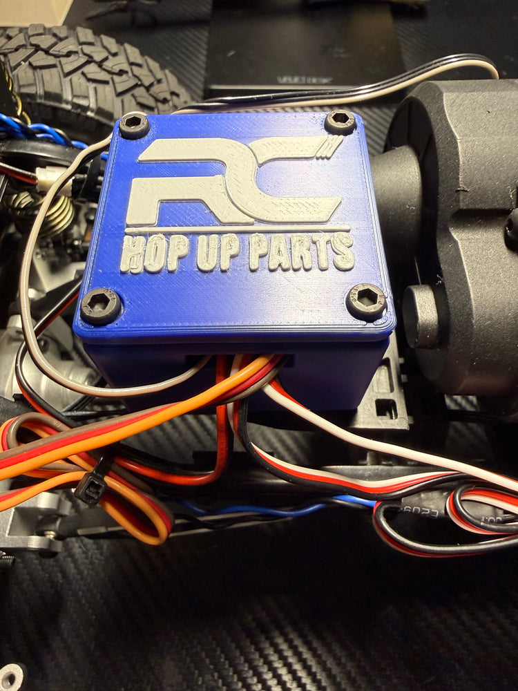 RC Hop Up Parts Large RC Receiver Box Blue, Threaded M3 Inserts and Lid for CEN Racing F450, F250, Sicario (ONLINE ORDER ONLY)