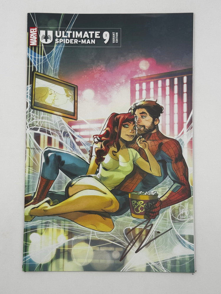 [Signed by Hickman] Ultimate Spider-Man #9 Unknown Comics Andolfo Exclusive Var [INST] (ONLINE ORDER ONLY)