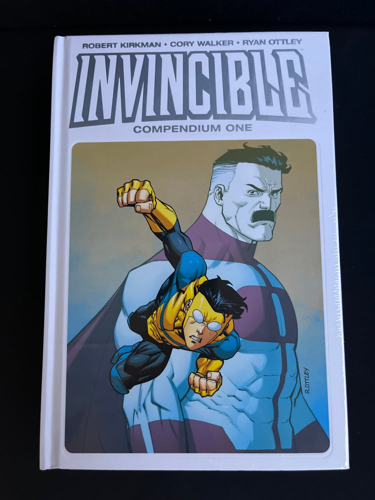 Invincible: Compendium One (ONLINE ORDER ONLY)