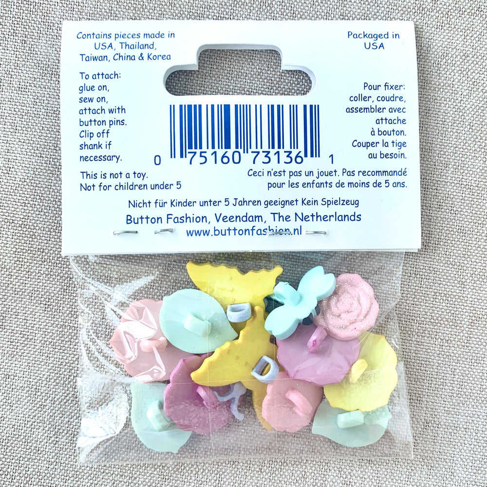 272 In The Garden - Favorite Findings - 1 Hole Shank Button - - Pastel (ONLINE ORDER ONLY)