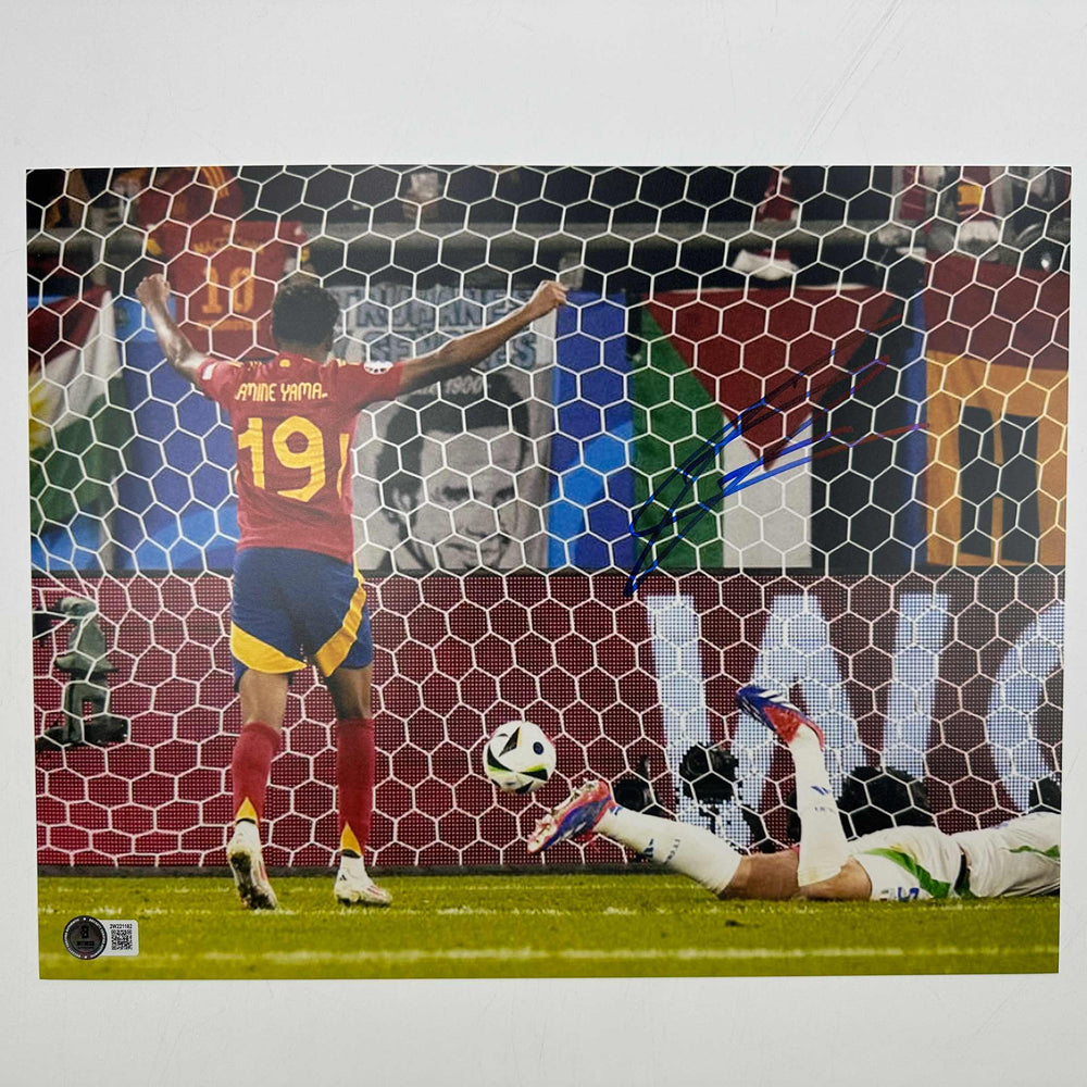 Autographed/Signed Lamine Yamal Spain 11x14 Soccer Photo Beckett BAS COA #3 (ONLINE ORDER ONLY)