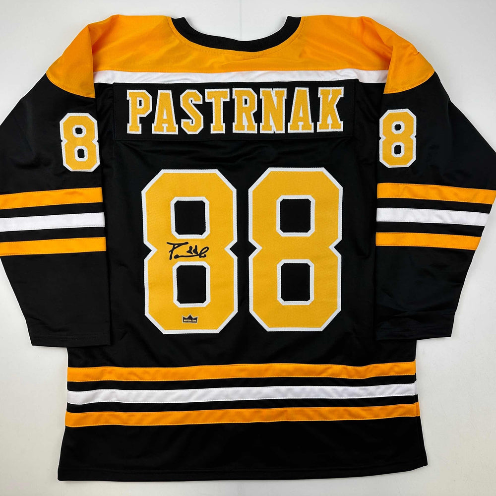 Facsimile Autographed David Pastrnak Boston Black Reprint Laser Auto Hockey Jersey Size Men's XL (ONLINE ORDER ONLY)