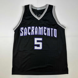 Facsimile Autographed De'Aaron Fox Sacramento Black Reprint Laser Auto Basketball Jersey Size Men's XL (ONLINE ORDER ONLY)