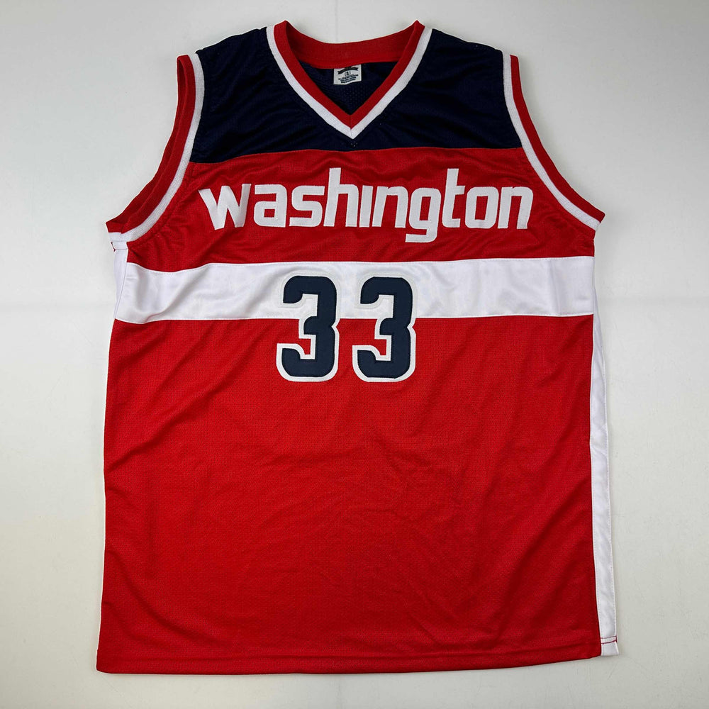 Facsimile Autographed Kyle Kuzma Washington Red Reprint Laser Auto Basketball Jersey Size Men's XL (ONLINE ORDER ONLY)