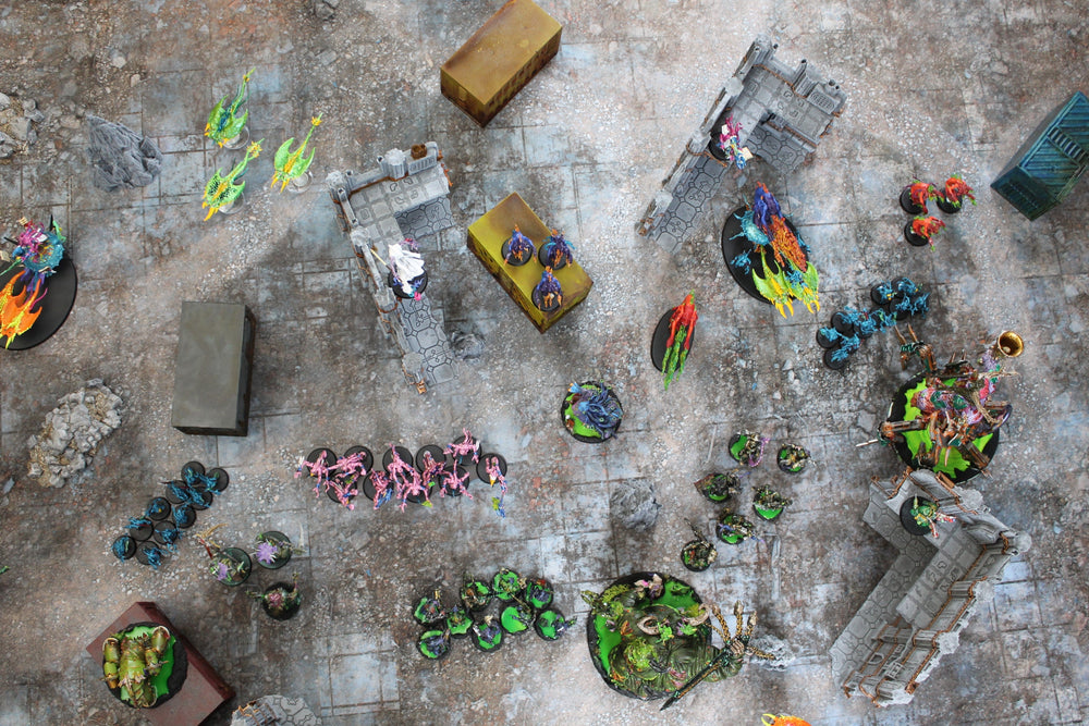 Urban Ruins - Neoprene Battle Mat with Bag