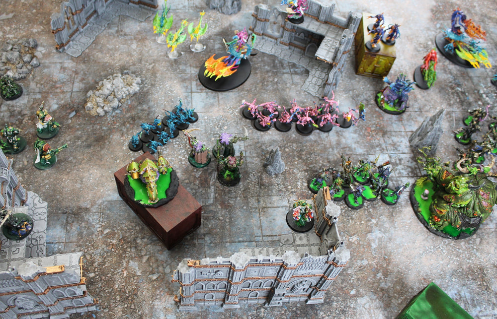Urban Ruins | Neoprene Battle Mat with Bag | Baron of Dice (ONLINE ORDER ONLY)