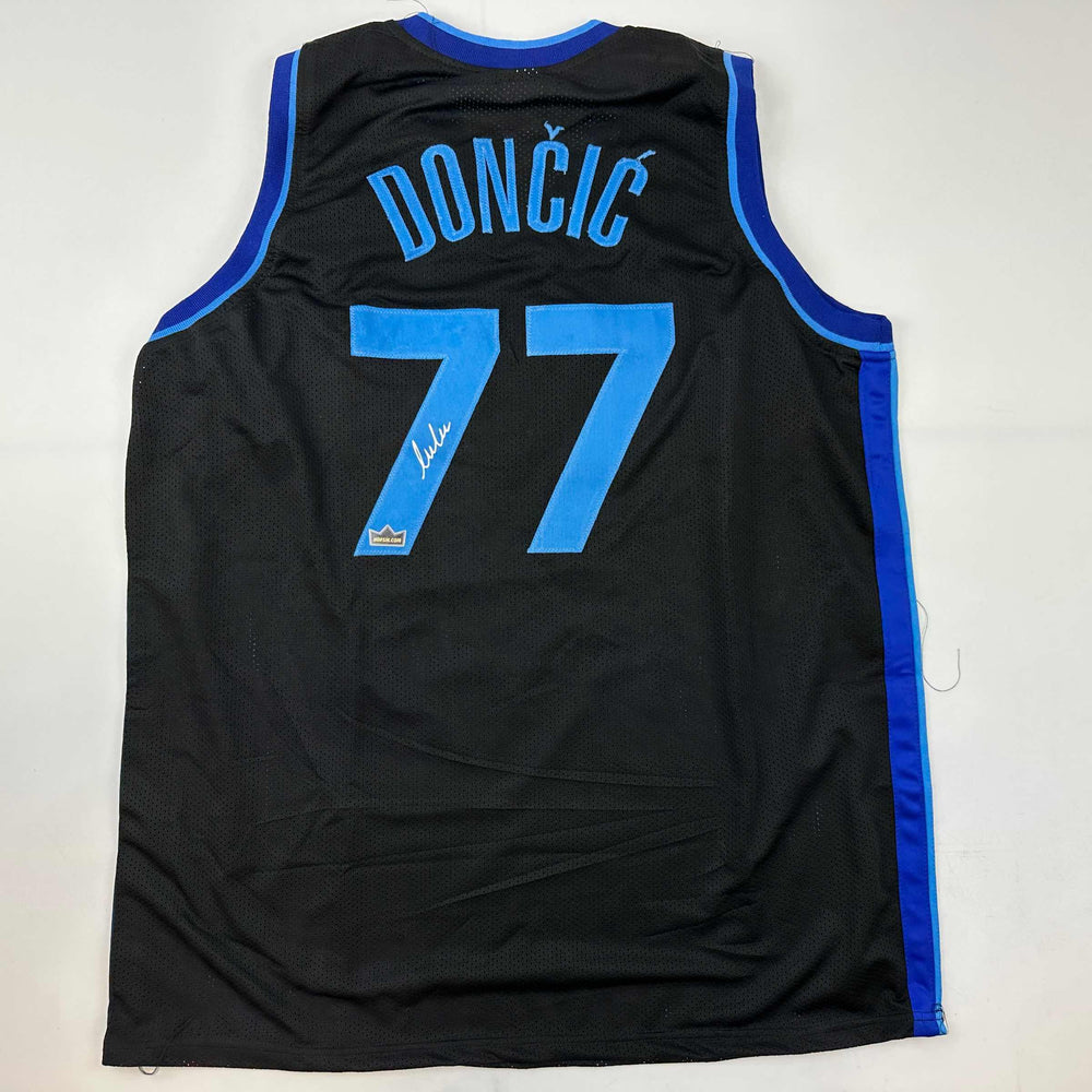Facsimile Autographed Luka Doncic Dallas Black Reprint Laser Auto Basketball Jersey Size Men's XL (ONLINE ORDER ONLY)