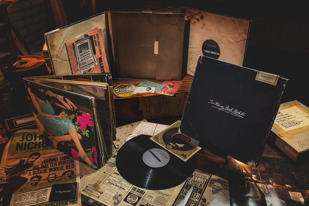 Johnny Nicholas & Friends - Too Many Bad Habits (2018 Grammy Nominated Best Box Set Packaging) [Vinyl] (ONLINE ORDER ONLY)