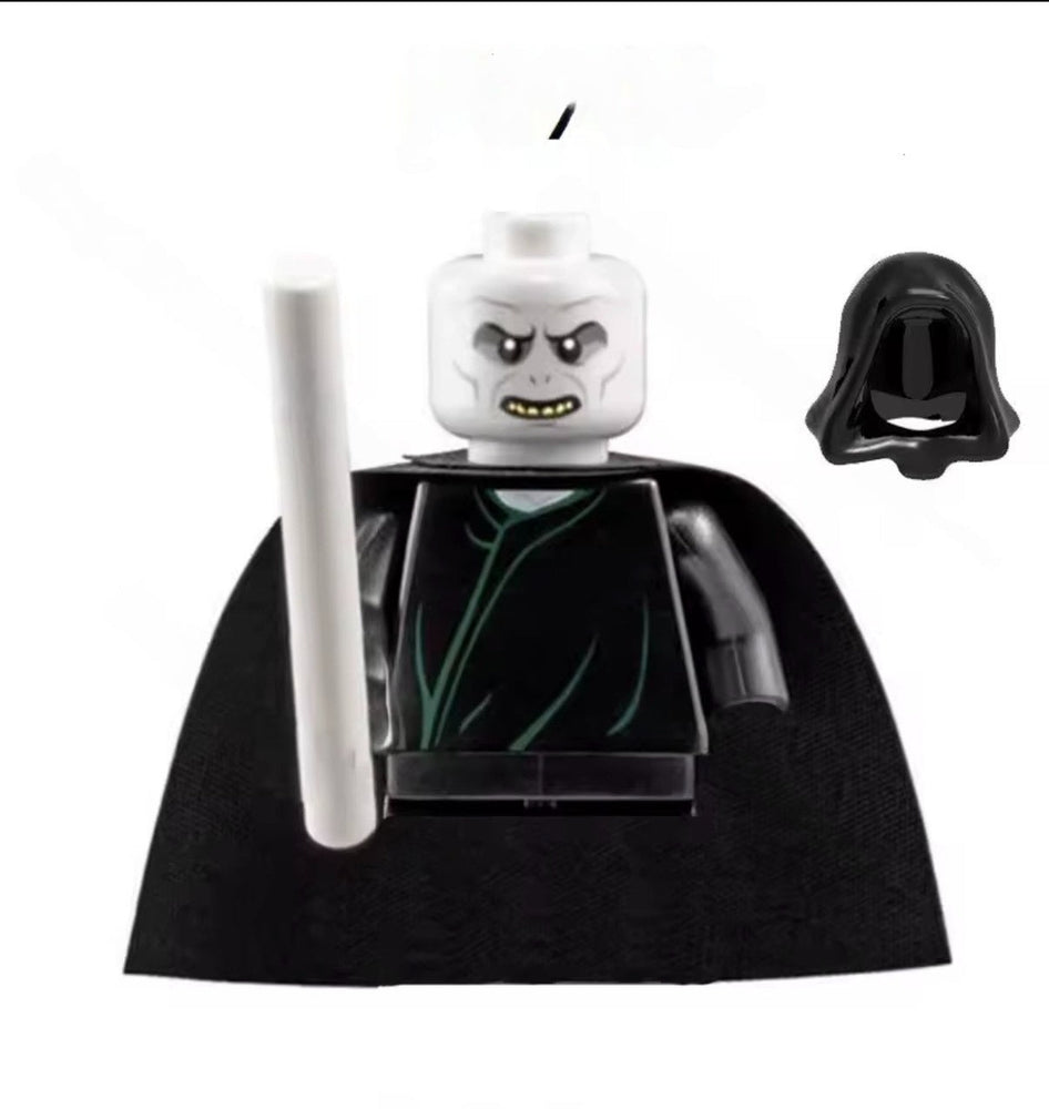 Lord Voldemort Minifigure (ONLINE ORDER ONLY)