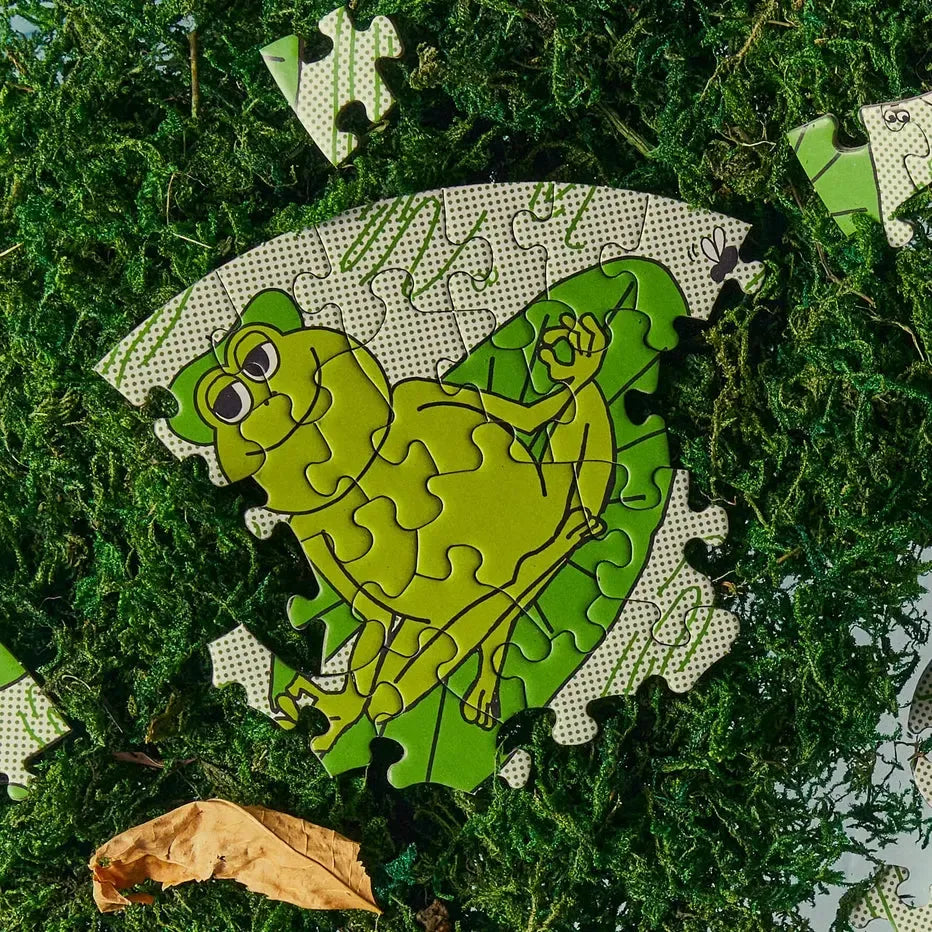 Peace Frogs 81 Piece Round Jigsaw Puzzle Le Puzz (ONLINE ORDER ONLY)