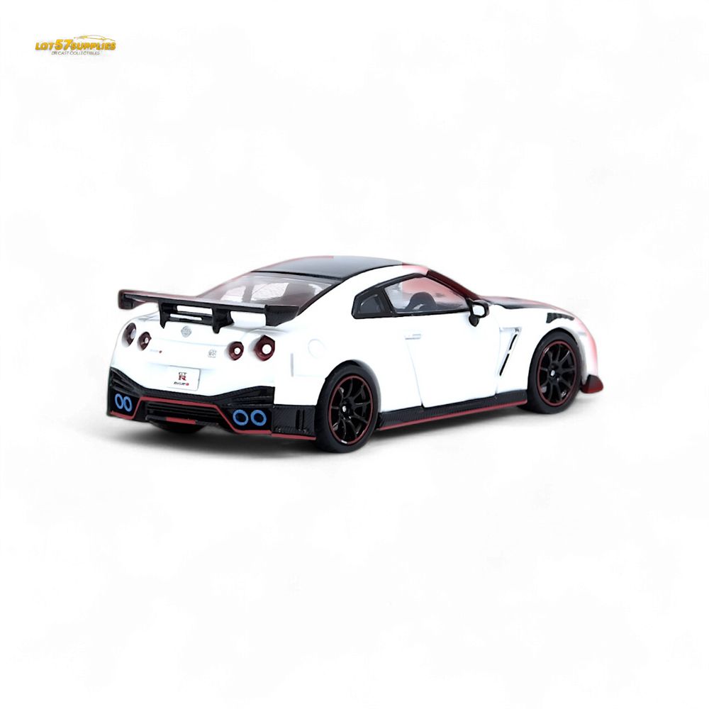 Inno64 NISSAN GT-R (R35) NISMO White 1:64 (ONLINE ORDER ONLY)
