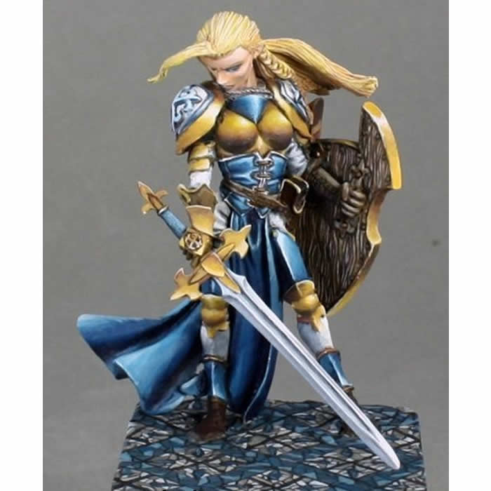 RPR01447 Finari Crusader Miniature 54mm Heroic Scale Special Edition Reaper Miniatures (ONLINE ORDER ONLY)