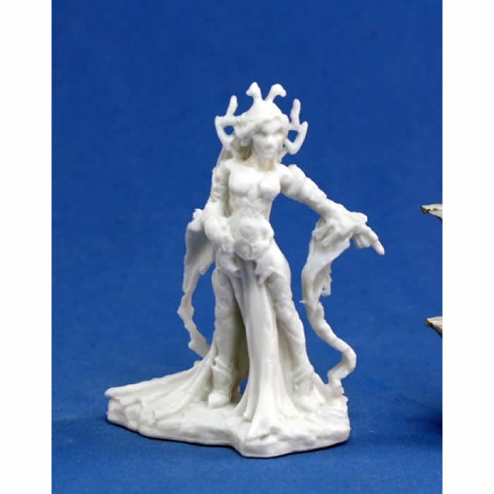 RPR77066 Shaeress Dark Elf Queen Miniature 25mm Heroic Scale (ONLINE ORDER ONLY)