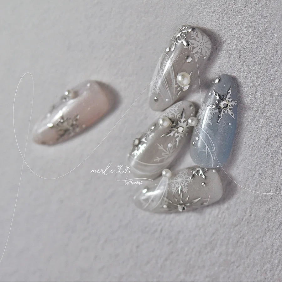 Winter Christmas Crystal Delicate Hexagon Romantic Laser Silver Chic Snowflakes Self Adhesive Nail Art Sticker 5D Manicure Decal (ONLINE ORDER ONLY)